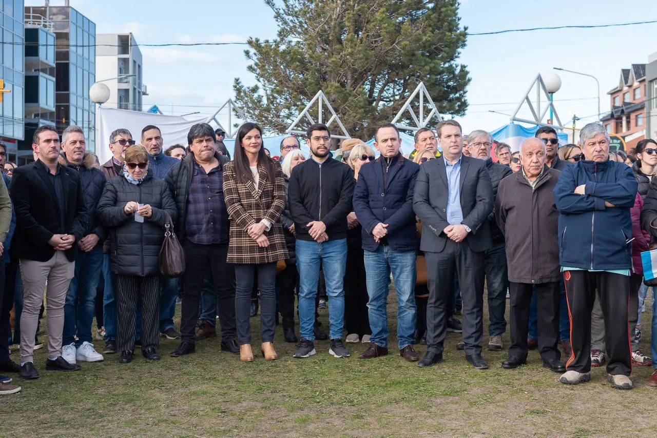 photo_5046740998805367674_y