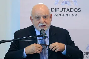 multimedia.miniatura.866f9141a2474b3f.Nzk1MTk3LXJvZG9sZm8tMjBiYXJyYS1uYV9taW5pYXR1cmEud2VicA==