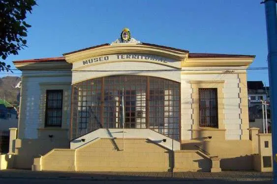 photo5096067117651962083