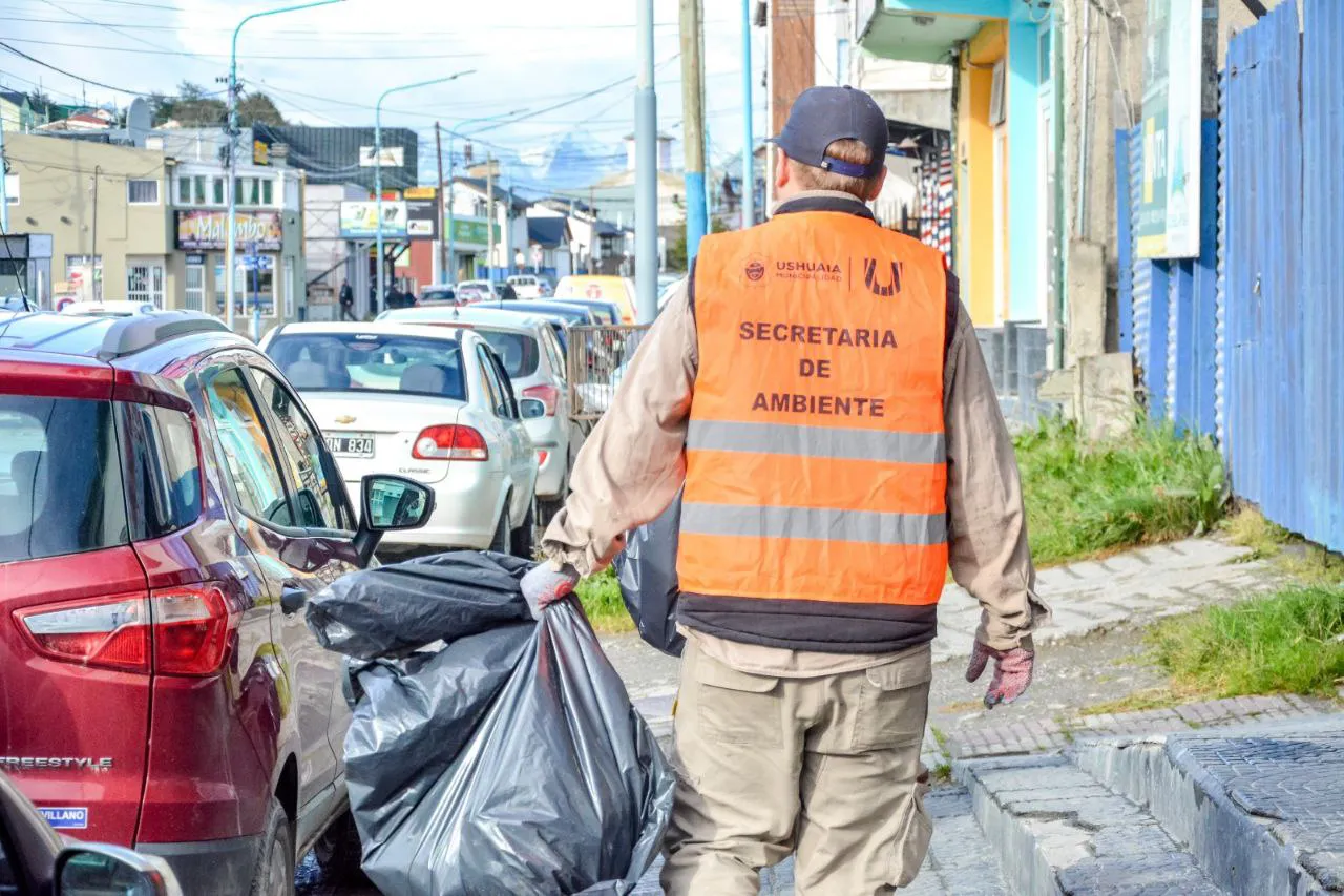 photo_5098634988403928870_y