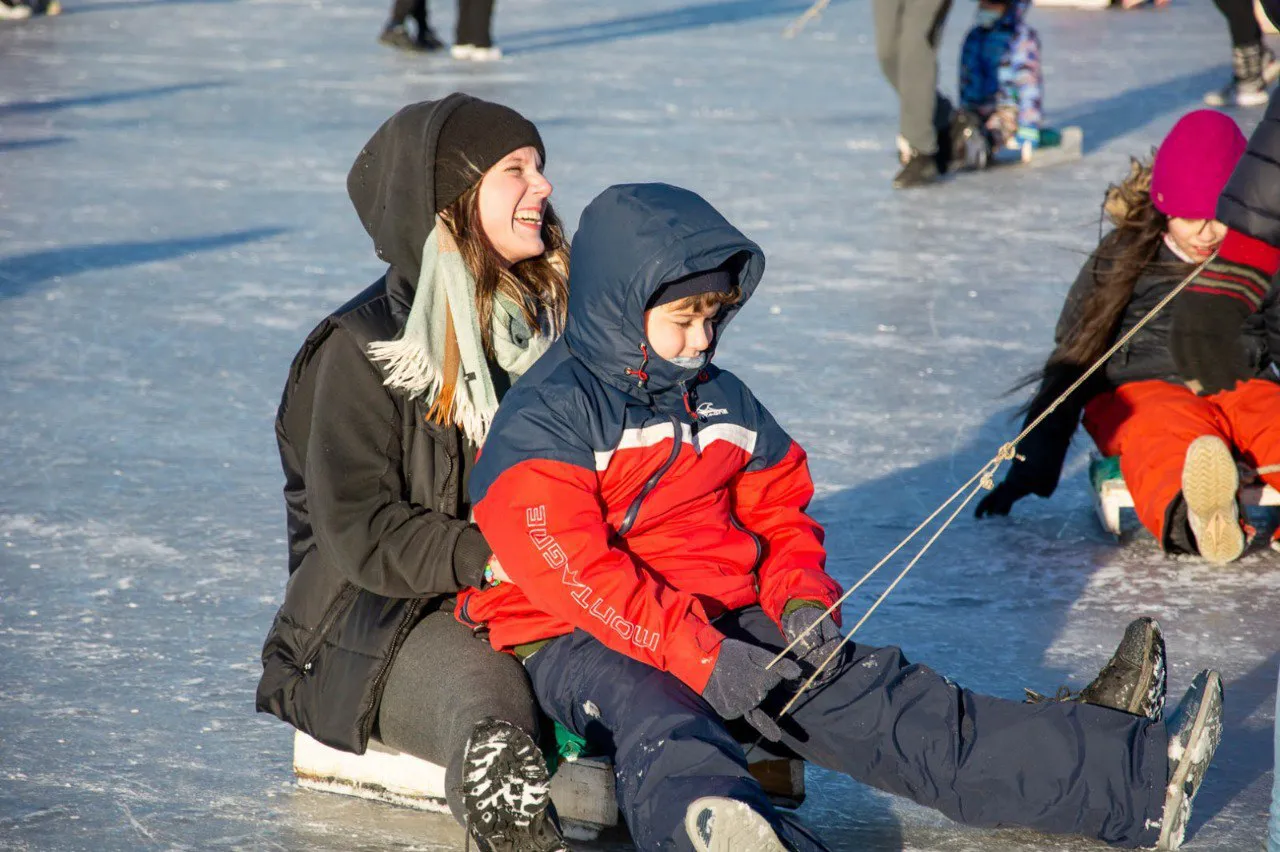 photo_5159406288856263846_y