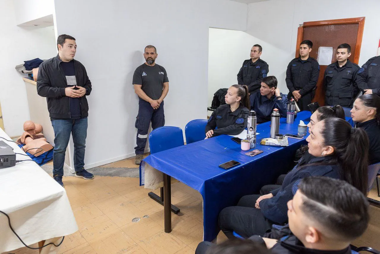 multimedia.normal.87187dd3f62ff364.Q2FwYWNpdGFjacOzbiBEZWZlbnNhIENpdmlsIHkgUEZBX25vcm1hbC53ZWJw