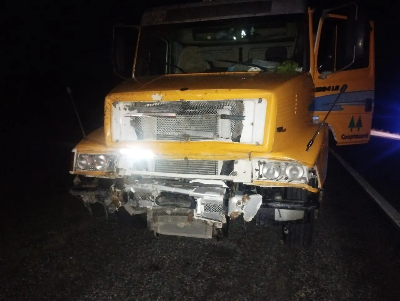 multimedia.normal.ab8c74295e670c6a.Q2hvcXVlIGNhbWnDs24gY29udHJhIHVuYSB2YWNhX25vcm1hbC53ZWJw