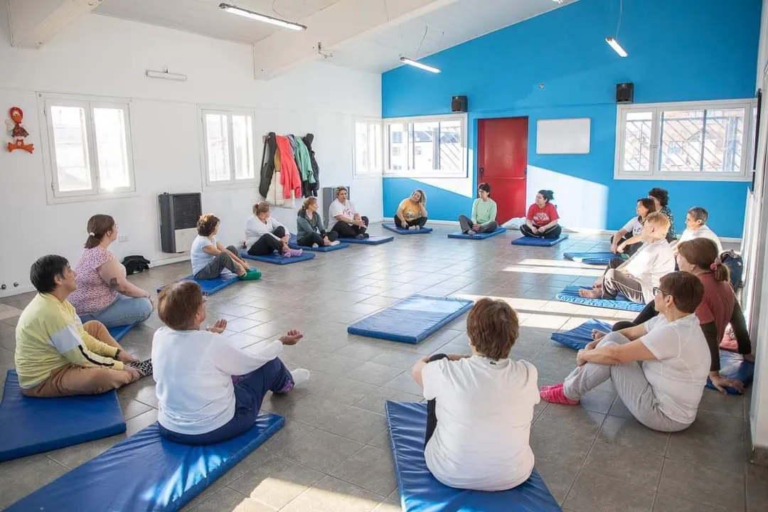 photo_4943020244436364310_y