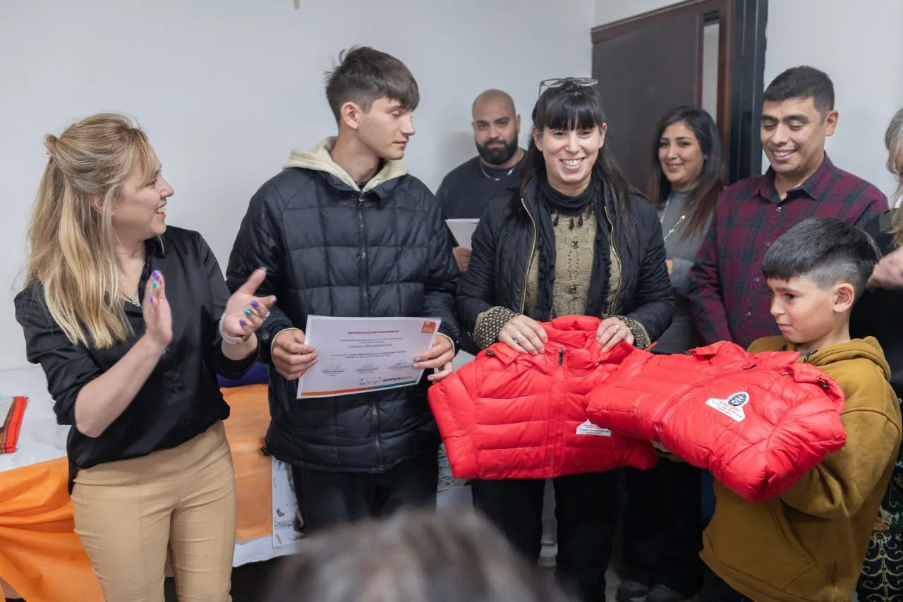 ENTREGA INDUMENTARIA