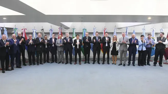 multimedia.normal.bb6e2014f7ed7425.Z29iZXJuYWRvcmVzIHBqX25vcm1hbC53ZWJw