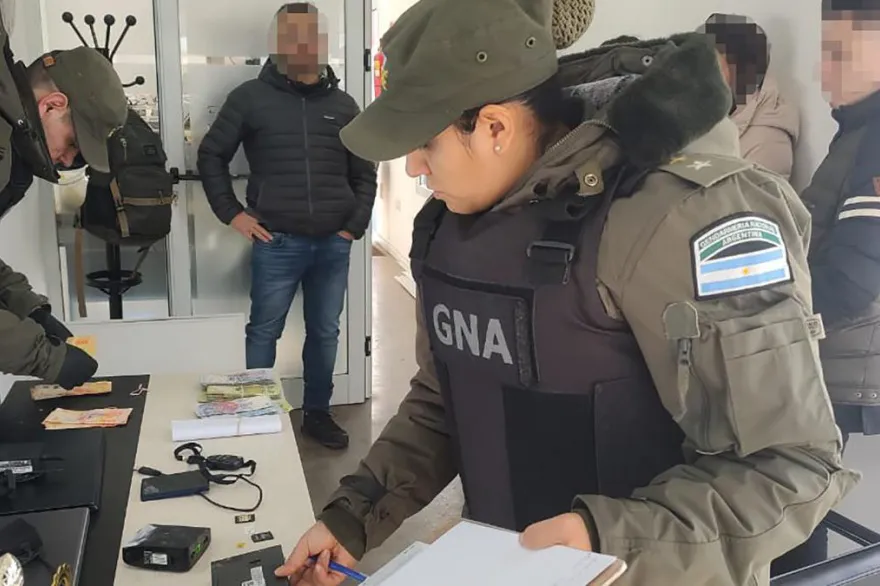 20230825033328_64e7f914e968f_1200