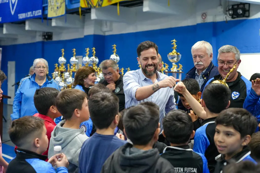 multimedia.normal.96589100632c4a7f.RW50cmVnYSBkZSBQcmVtaW9zIENhZnMgMjAyMyAoMilfbm9ybWFsLndlYnA=