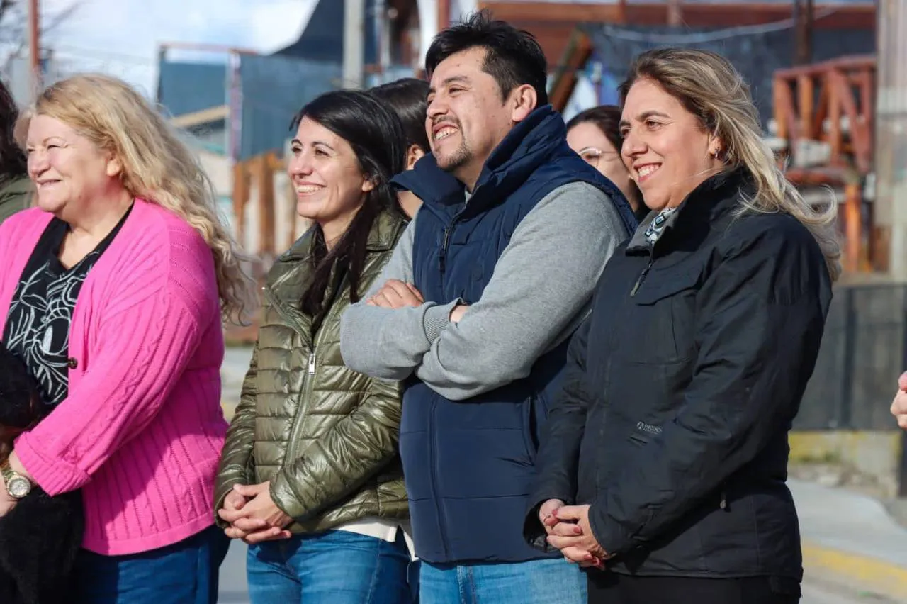 photo_4985890095429168101_y