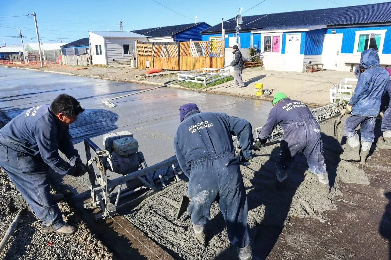 photo_4999197544789683129_y