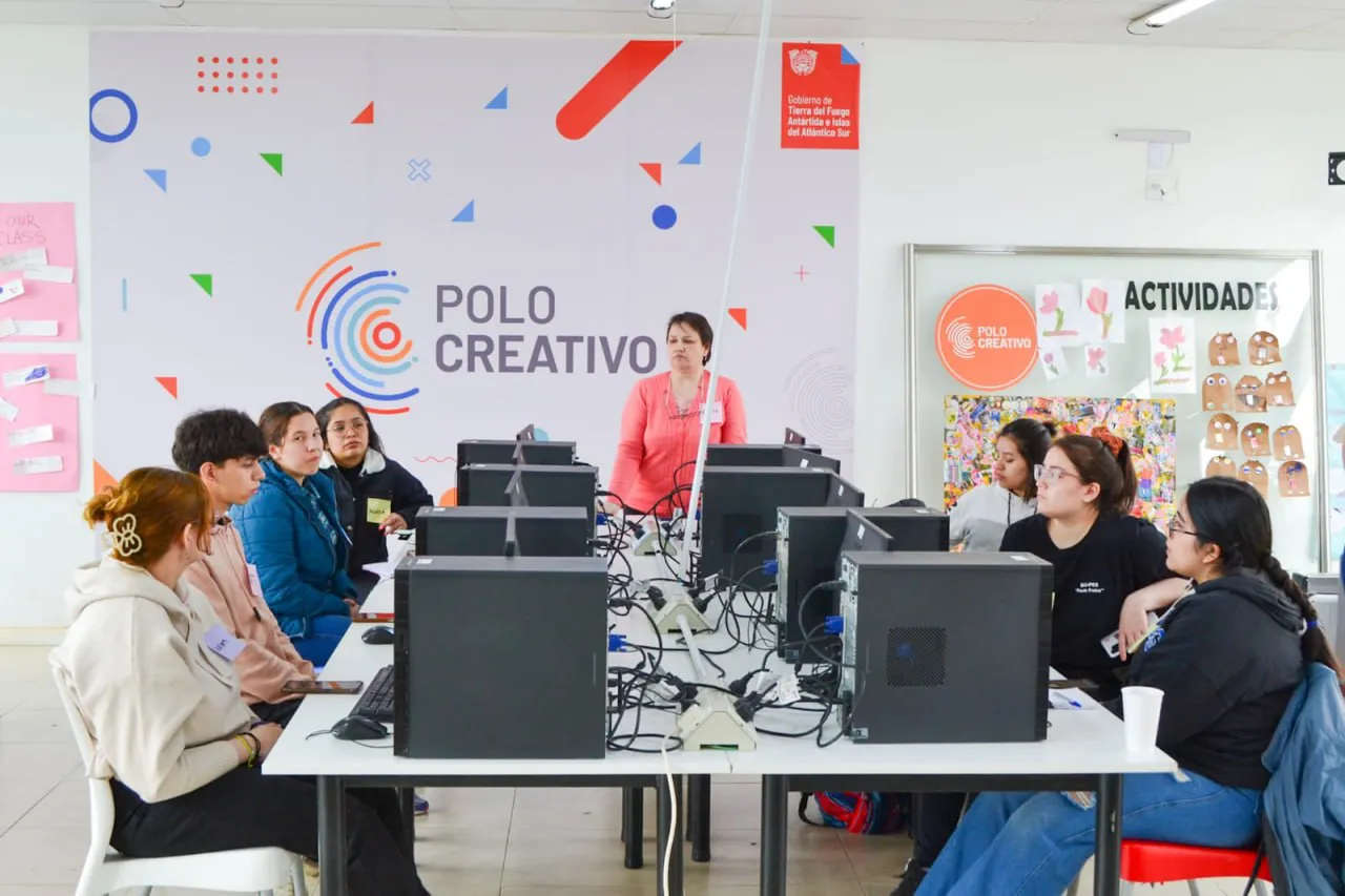POLO CREATIVO