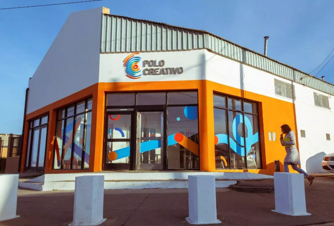 photo_5026321530279275297_y