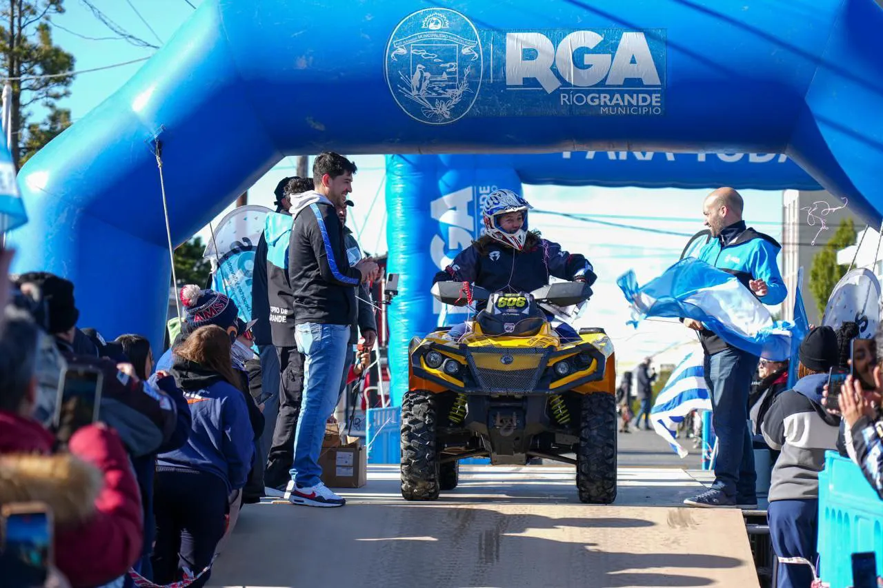 photo_4915979950679501983_y