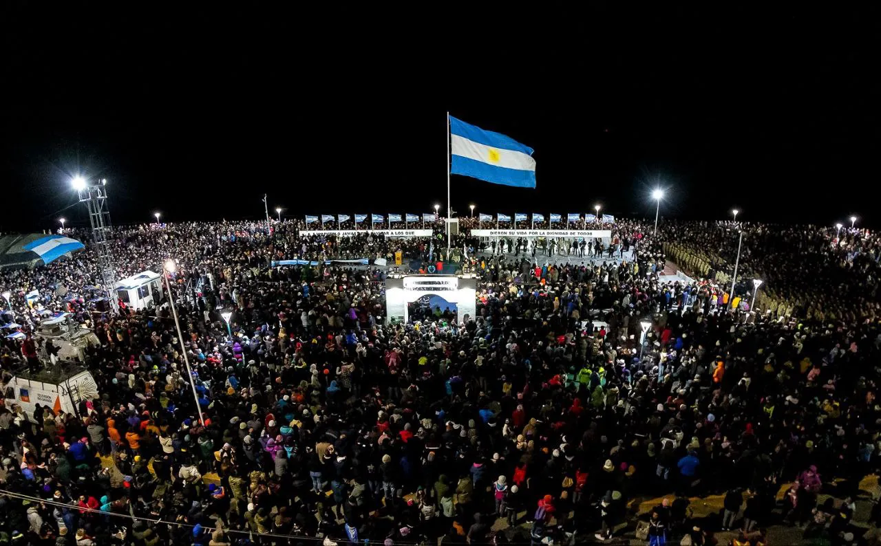 photo_4927336634484108164_y