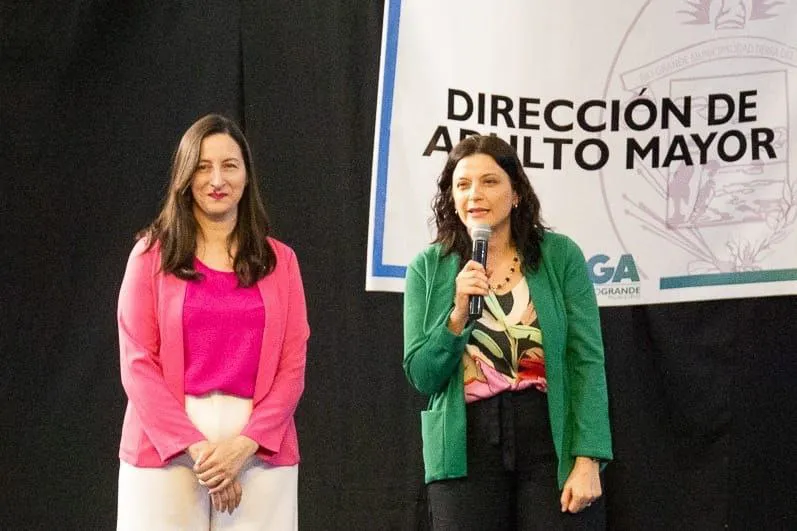 photo_4934045519429349110_x