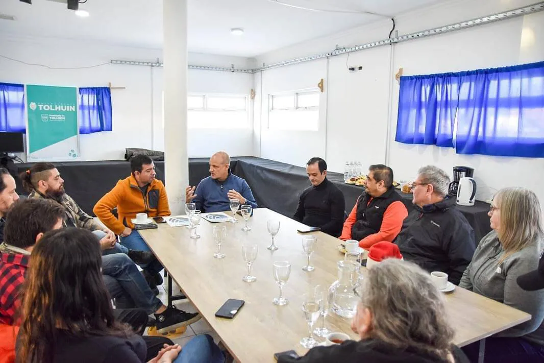 photo_4900148344744160732_y