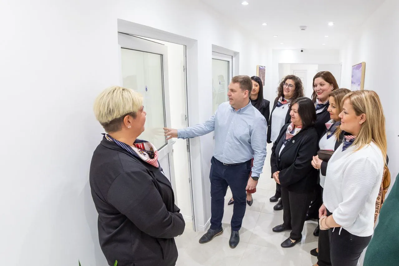 multimedia.normal.82b6195daf3a863d.SW5hdWd1cmFjacOzbiBPZmljaW5hcyBDb25jZWpvIERlX25vcm1hbC53ZWJw