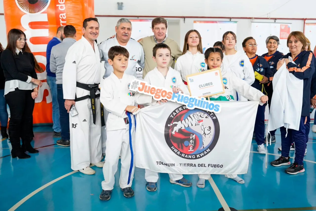 multimedia.normal.b6f707deb8da03be.SnVlZ29zIERlcG9ydGl2b3MgRnVlZ3Vpbm9zX25vcm1hbC53ZWJw