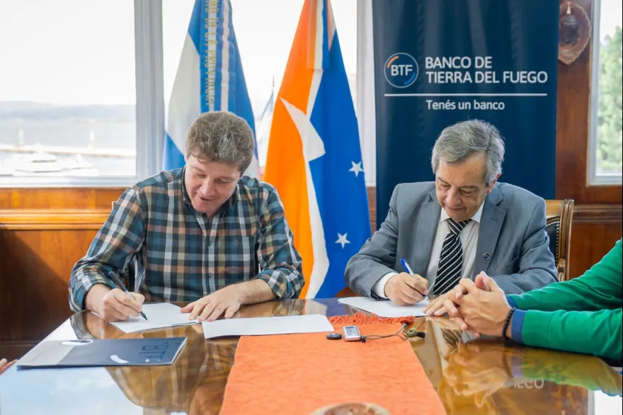 20251001141125_photo_2025_10_01_14_02_37