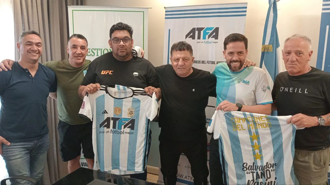 photo_5030586793581457156_y