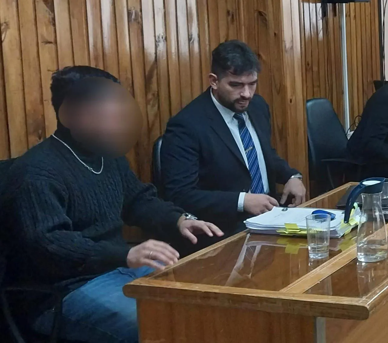 photo_5098352899246894104_y