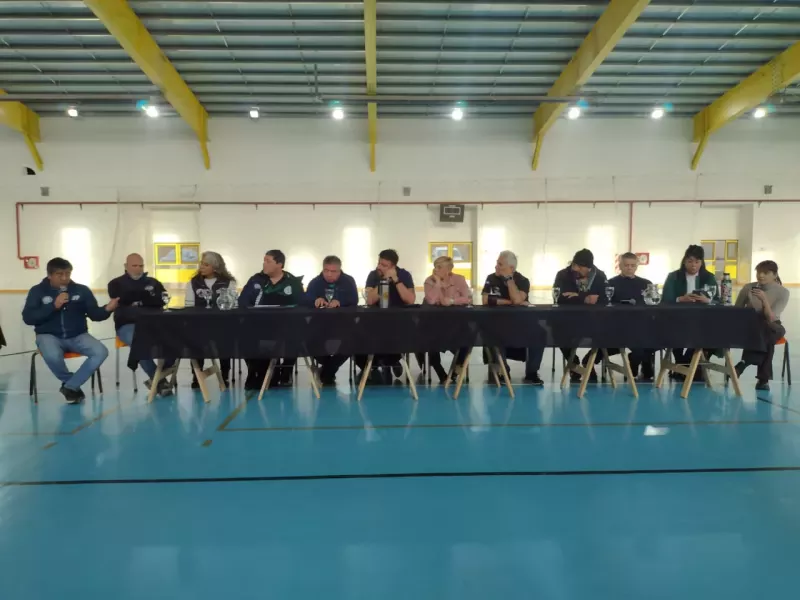 x50062-gremios-resolvieron-un-paro-provincial-en-defensa-de-la-industria.webp.pagespeed.ic.khyskMhQBW