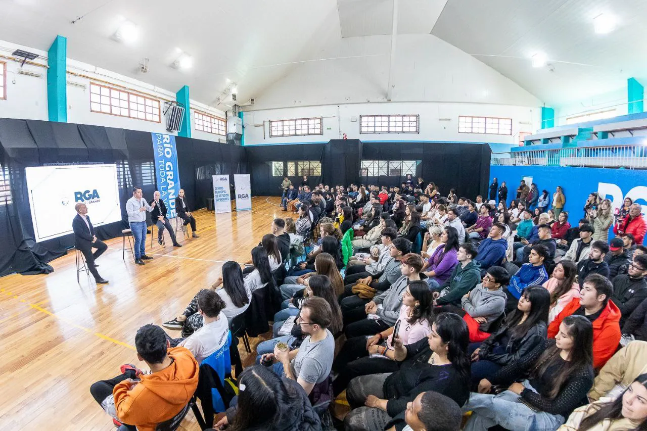 photo_5186452251969956962_y