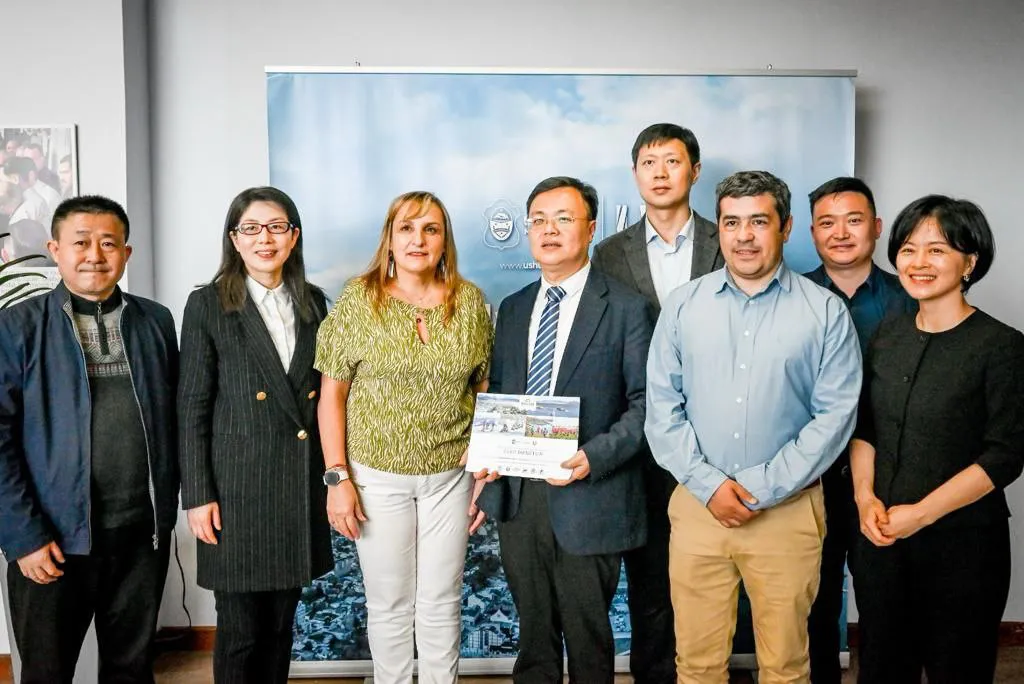 photo_4990362028262665141_y