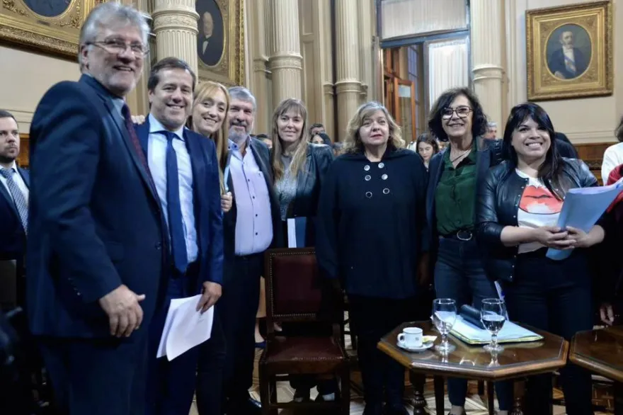 20230914034134_f58injbwwaad_l