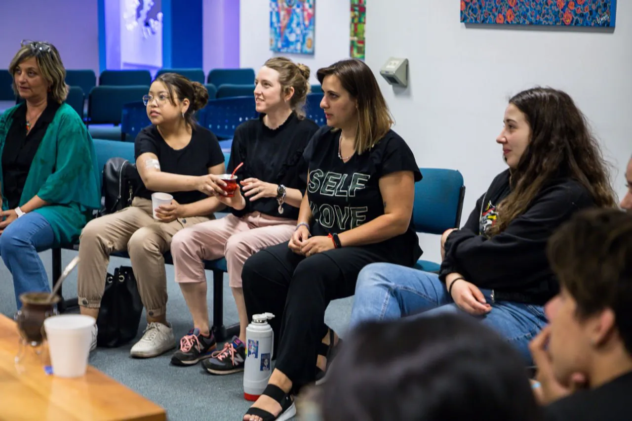 photo_5145814254962715661_y