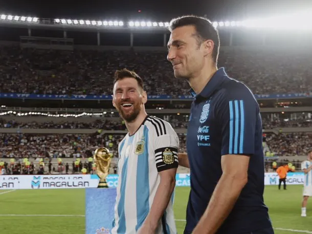 messi-scaloni-seleccion-argentinajpg