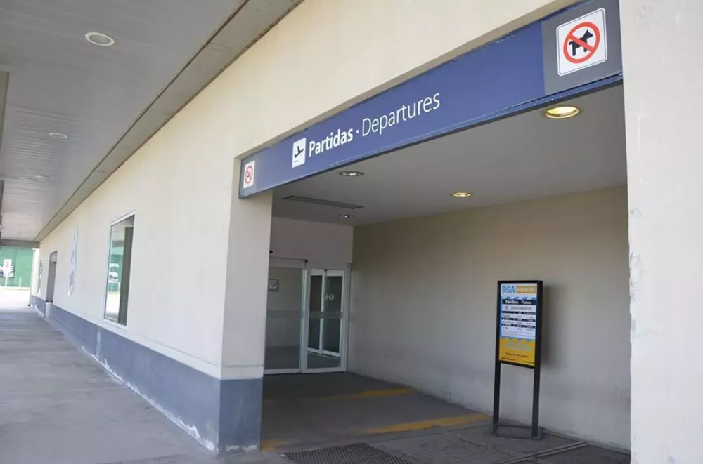 multimedia.normal.a237fdaf82cecdda.4165726f70756572746f2052c3ad6f204772616e64655f6e6f726d616c2e77656270