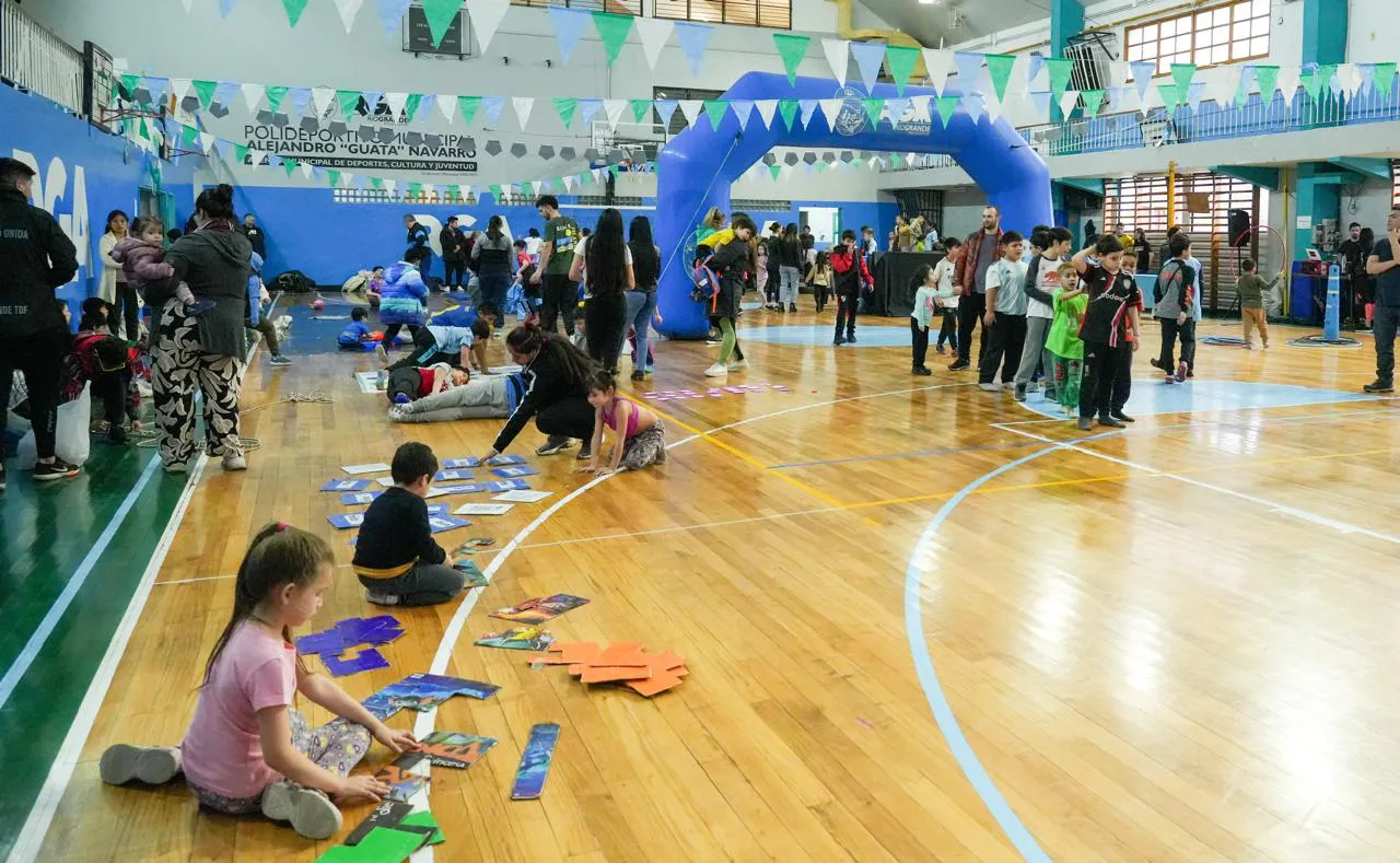 photo_4976652977985138083_y