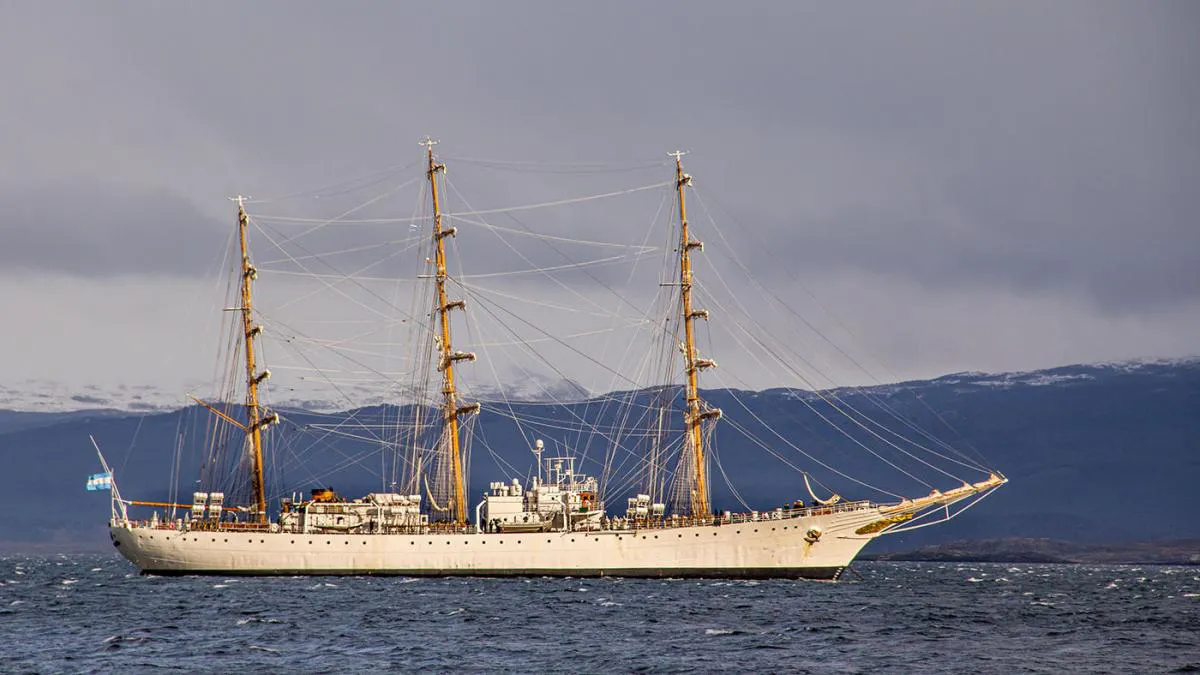 FRAGATA lIBERTAD