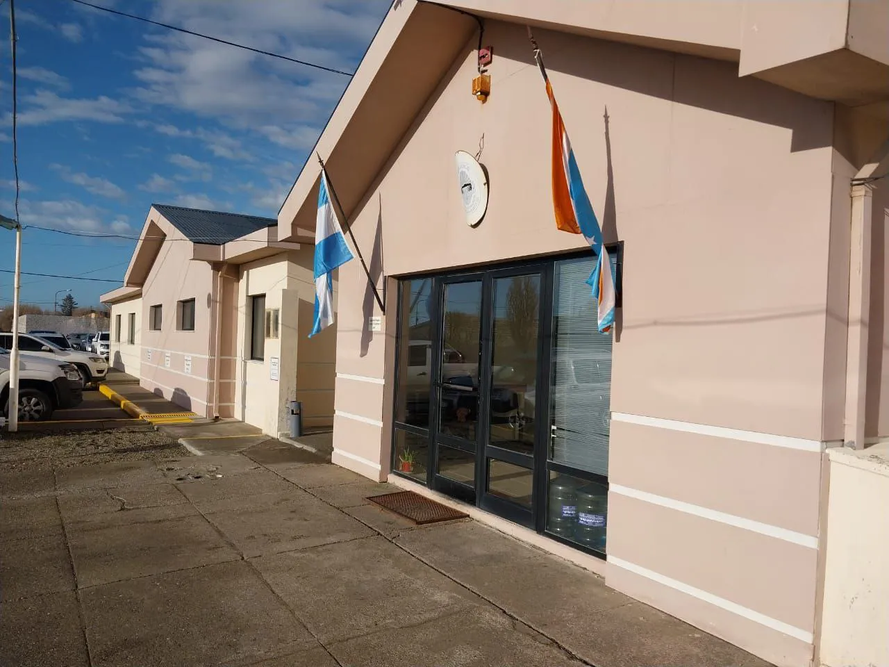 photo_4954086816085028009_y