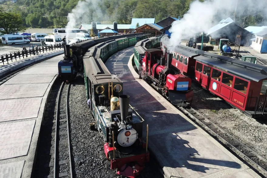 20230914120441_tren_del_fin_del_mundo_ush