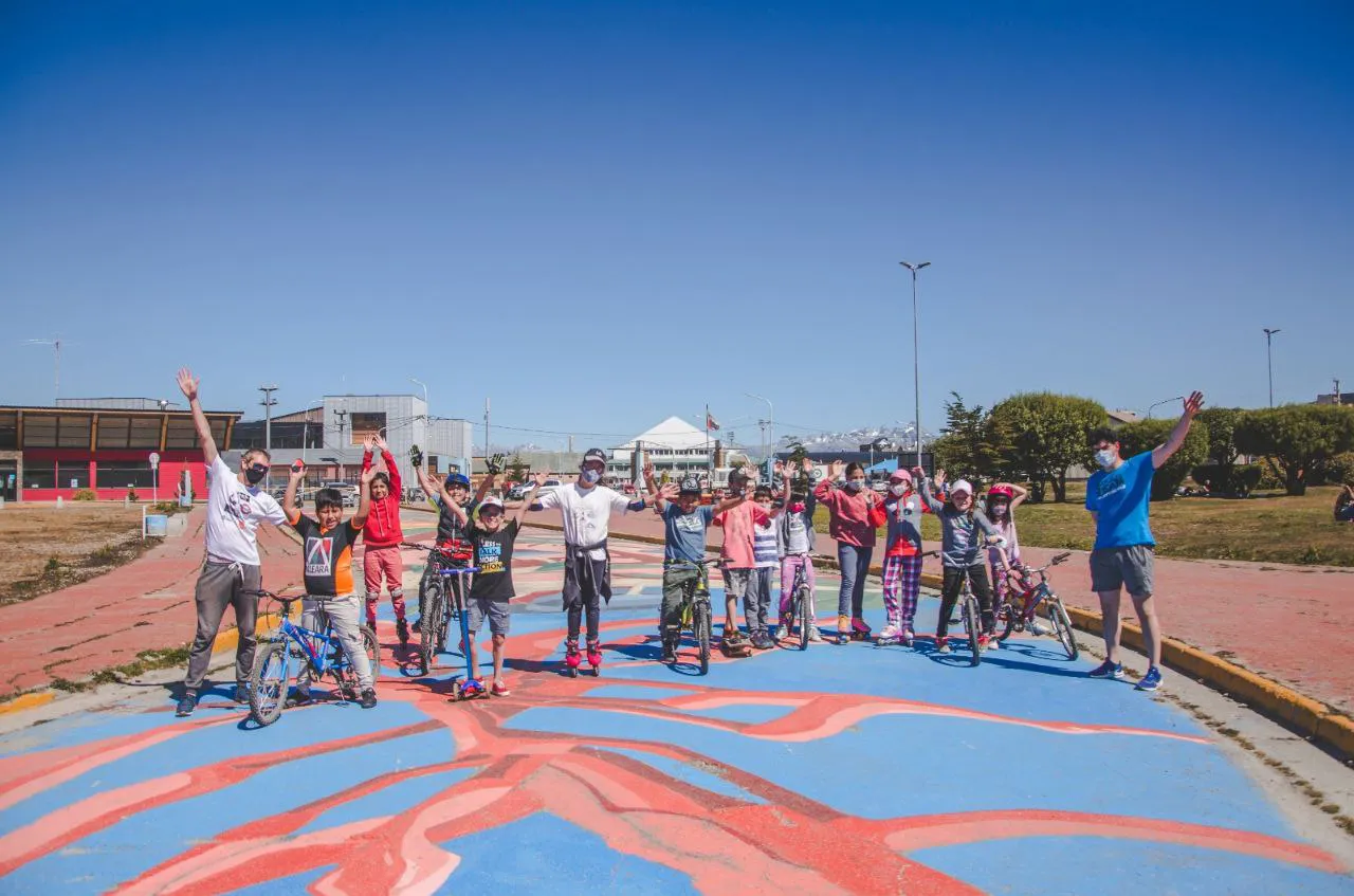 photo_4951714959050517660_y