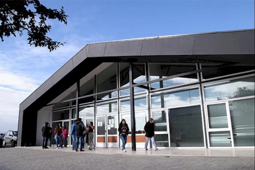 20250429012220_untdf_nueva_fachada_ilustra