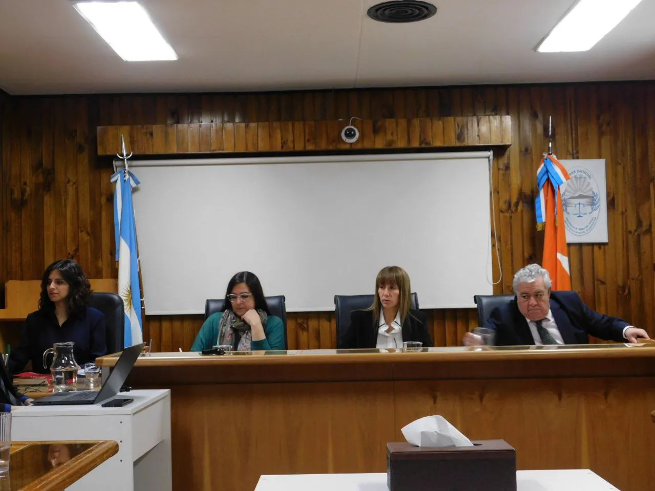 photo_4996856229267615120_y