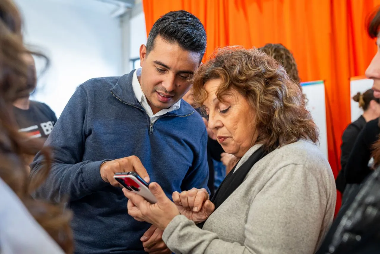 multimedia.normal.b6f0f9a43c7f3e1e.RmVkZXJpY28gR2ltw6luZXogUHJlY2lvIEJham8gVXNoX25vcm1hbC53ZWJw