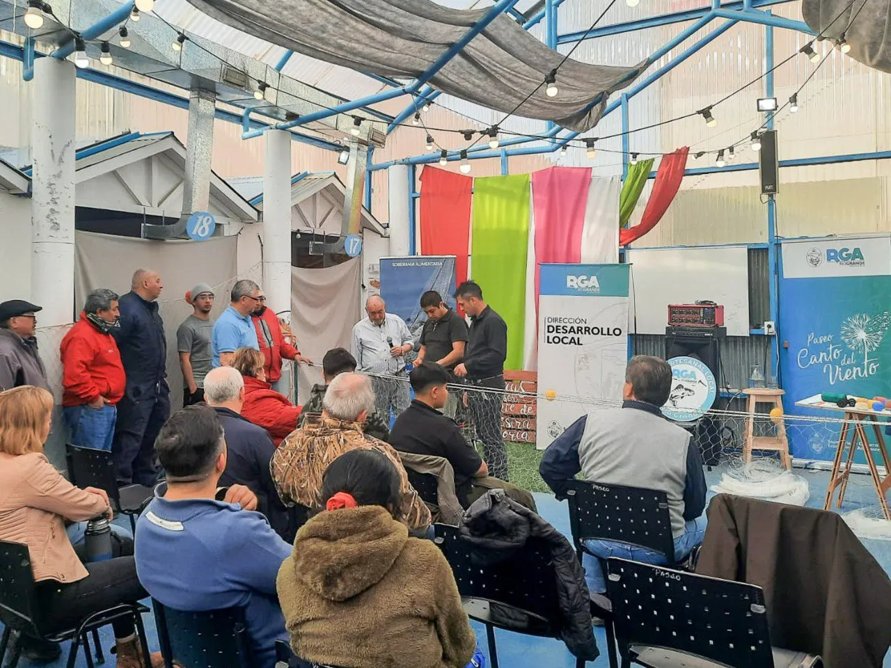 photo_4987956262461353008_y