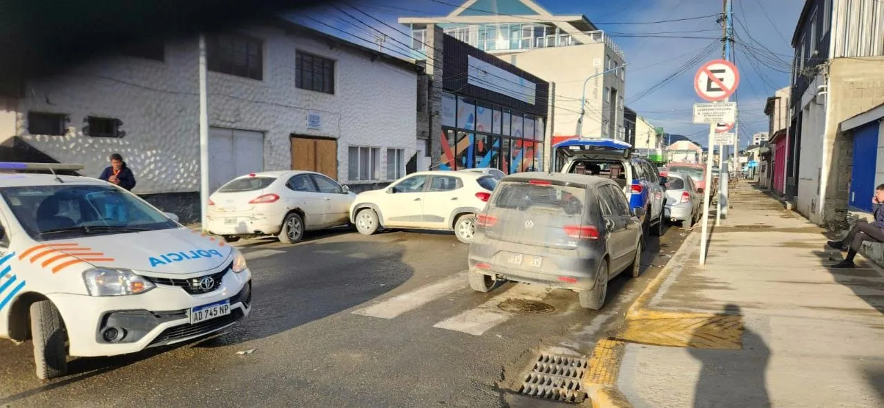 multimedia.normal.bec7631f861f6fb2.Q2hvcXVlIEdvYmVybmFkb3IgUGF6IHkgOSBkZSBKdWxfbm9ybWFsLndlYnA=