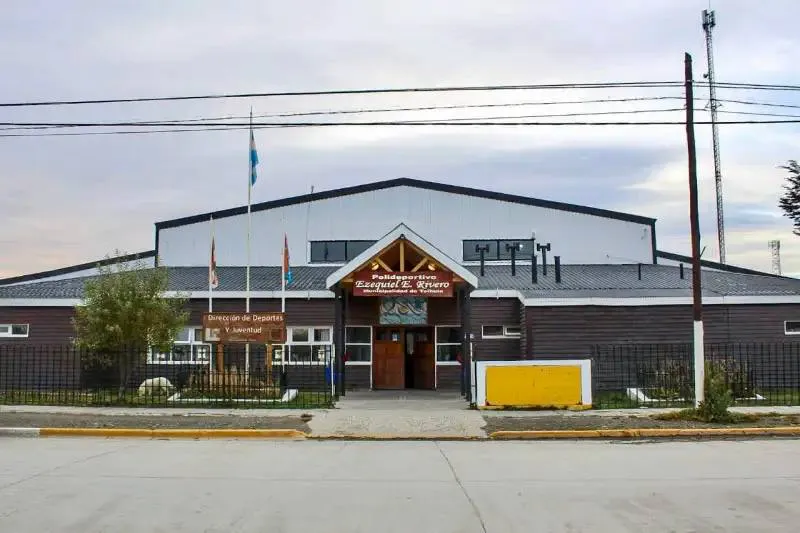 photo_5127641994930269103_x