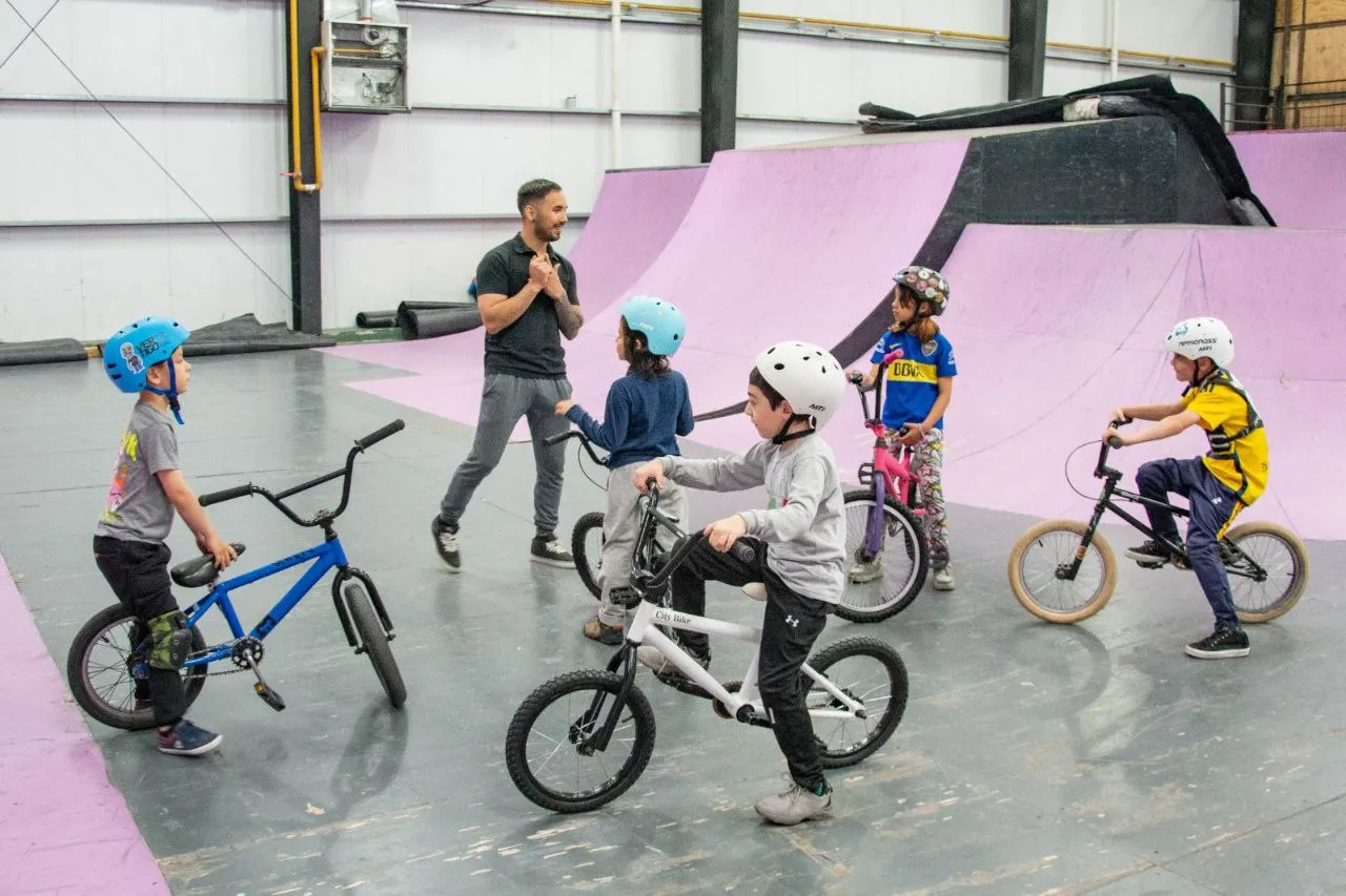 photo_5141205080744242297_y