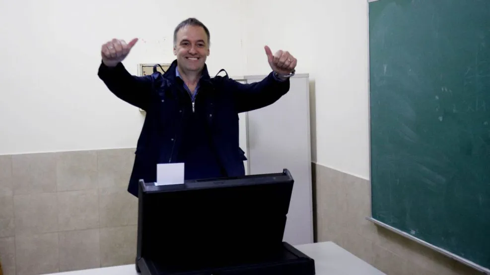 voto-adorni-2025415