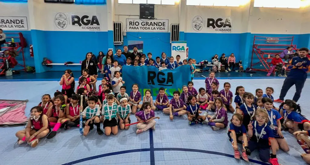 photo_5143530612261498096_y