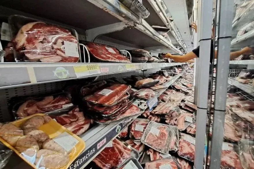 20260819183830_carne_gondola_aumento