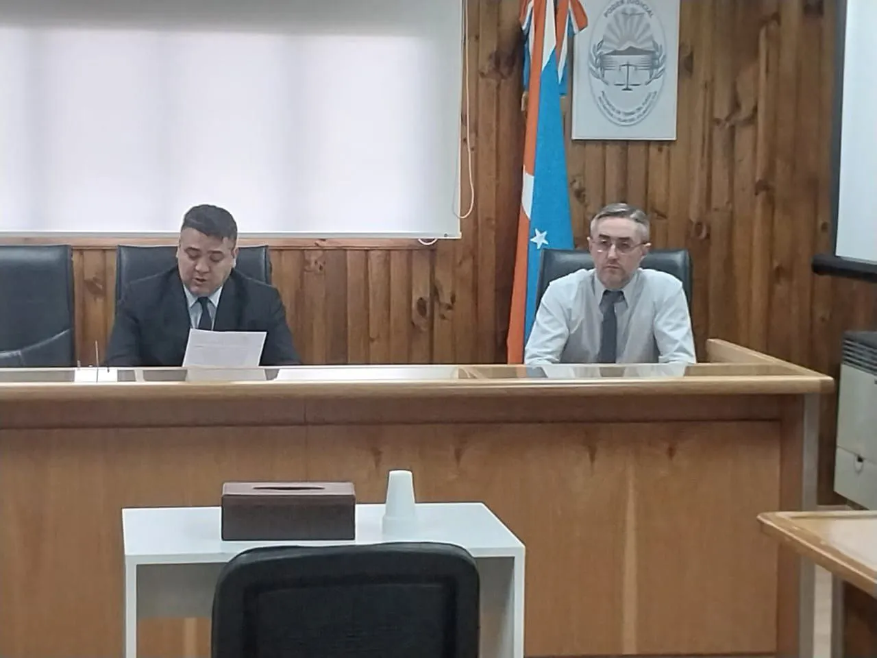 photo_5156880745007000807_y