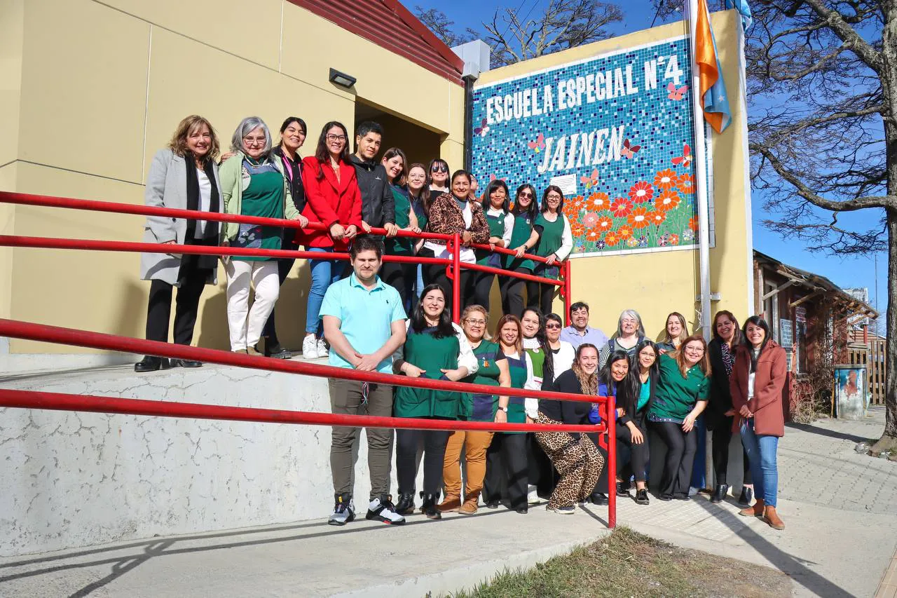 photo_5143514609213353184_y