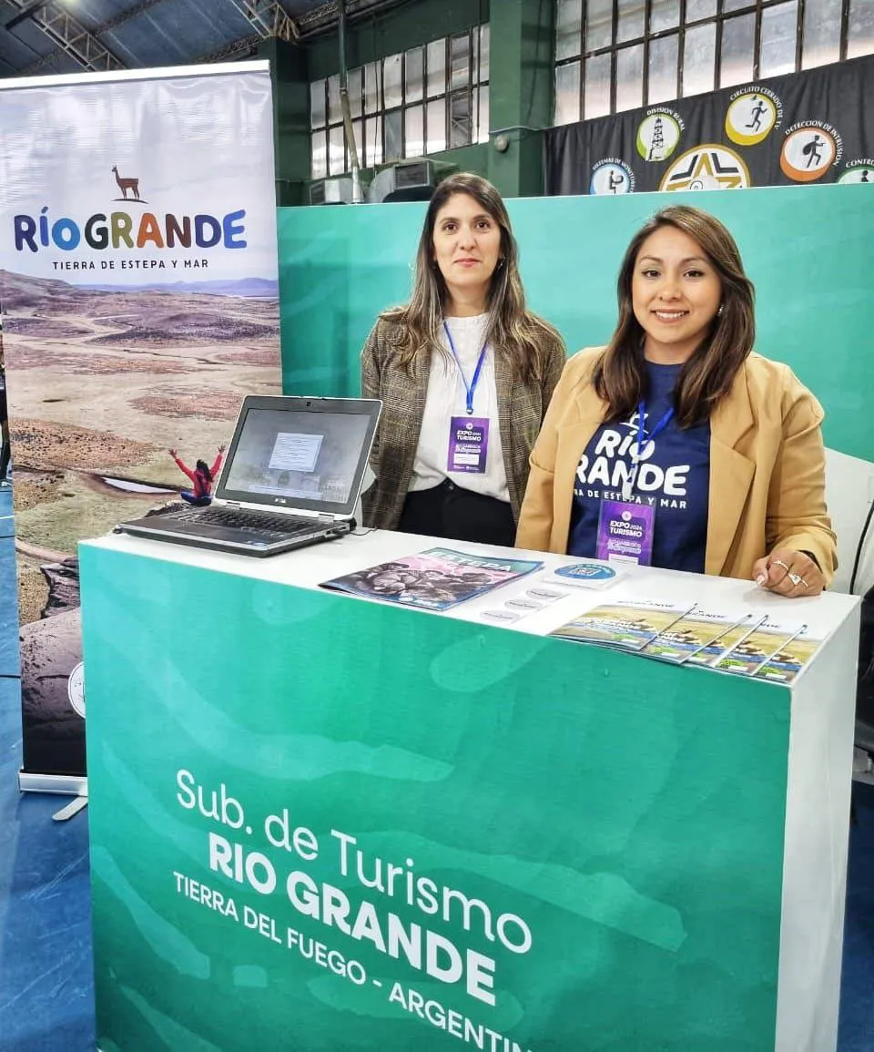 photo_5131975651291671831_y